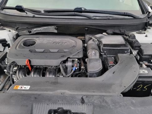 Used 2017 Hyundai Sonata Sport w/ Value Edition Package 02 image 40