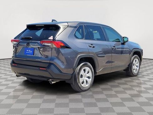 Used 2025 Toyota RAV4 LE AWD/4WD image 5