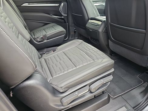 New 2026 Cadillac Escalade ESV V w/ LPO, ONYX Package AWD/4WD image 11