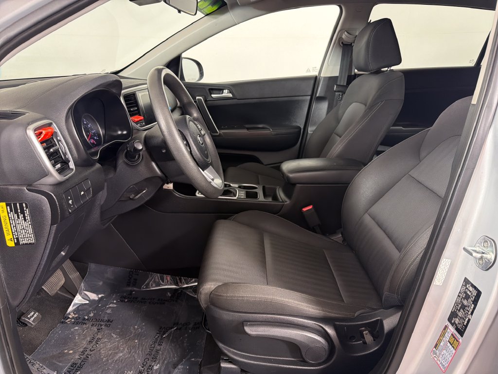 Used 2022 Kia Sportage LX AWD/4WD image 17