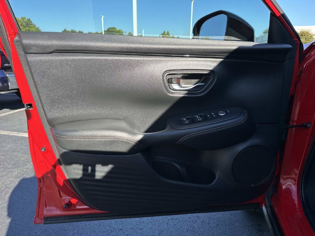 Used 2025 Honda HR-V Sport image 20