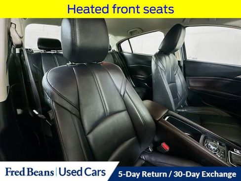 Used 2018 MAZDA MAZDA3 Touring FWD image 32