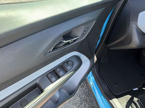 New 2027 Chevrolet Bolt LT w/ Comfort Package FWD image 12