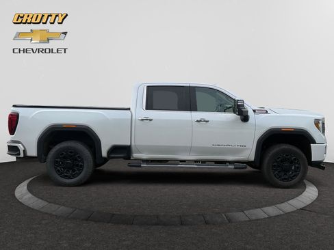 Used 2022 GMC Sierra 2500 Denali AWD/4WD image 6