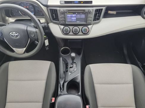Used 2014 Toyota RAV4 LE FWD image 16