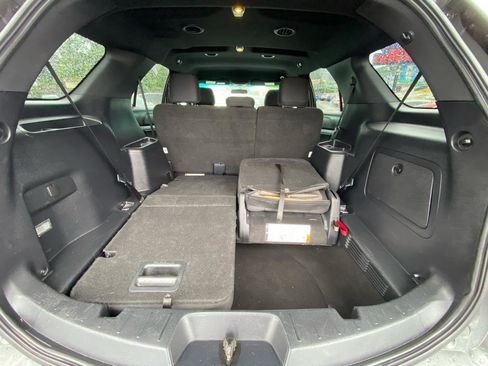 Used 2016 Ford Explorer XLT AWD/4WD image 20