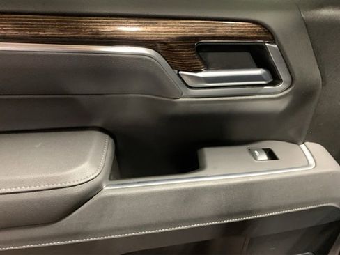 Used 2025 GMC Sierra 1500 Elevation w/ Elevation Premium Package image 23