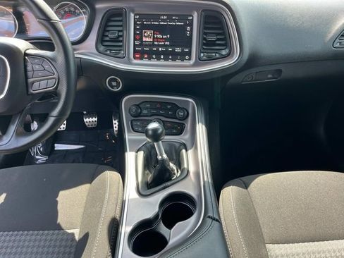 Certified 2021 Dodge Challenger R/T Scat Pack w/ Scat Pack Stripe RWD image 18
