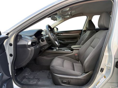 Used 2023 Nissan Altima 2.5 SV AWD/4WD image 10