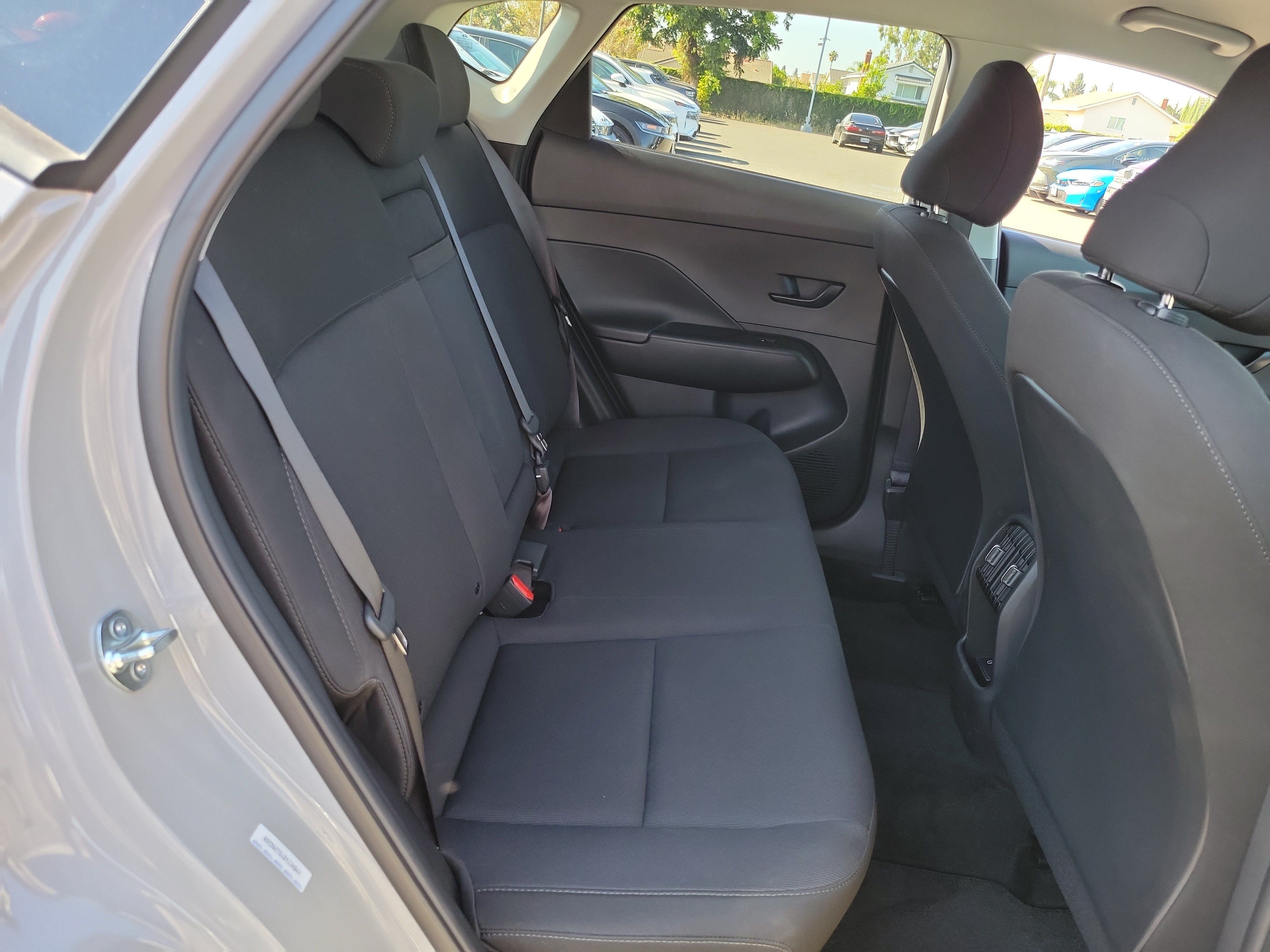 Certified 2025 Hyundai Kona SEL AWD/4WD image 23