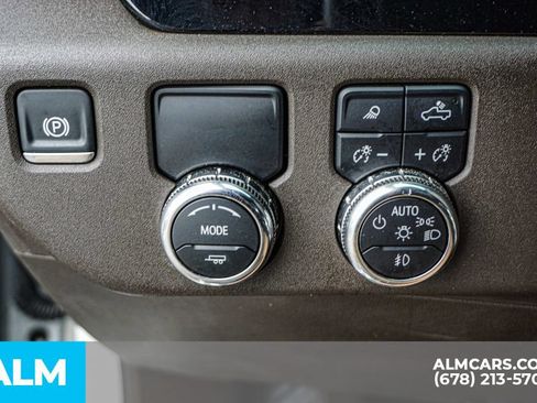 Used 2025 GMC Sierra 1500 SLT RWD image 44