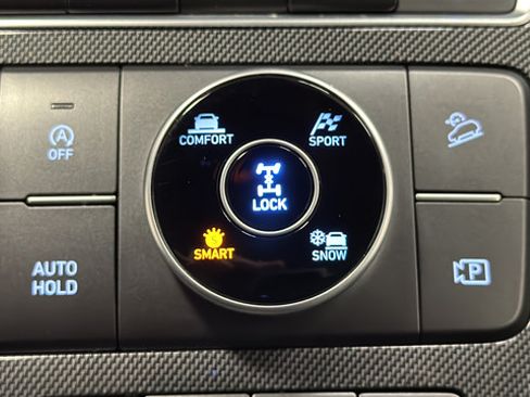 Used 2022 Hyundai Santa Fe SEL w/ Convenience + Premium Package AWD/4WD image 33