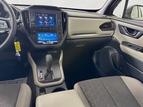 Used 2025 Subaru Forester AWD/4WD image 27