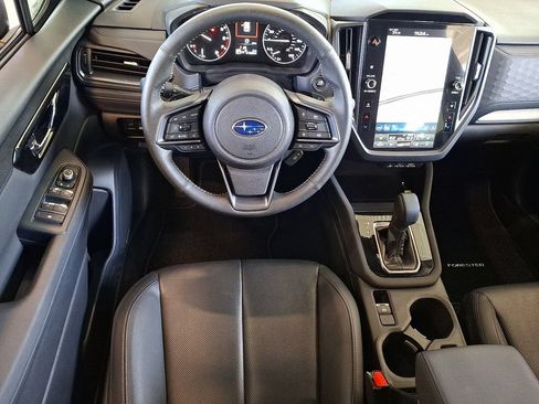 Used 2025 Subaru Forester Limited AWD/4WD image 2