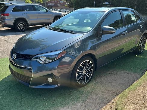 Used 2015 Toyota Corolla S w/ Driver Convenience Package FWD image 3
