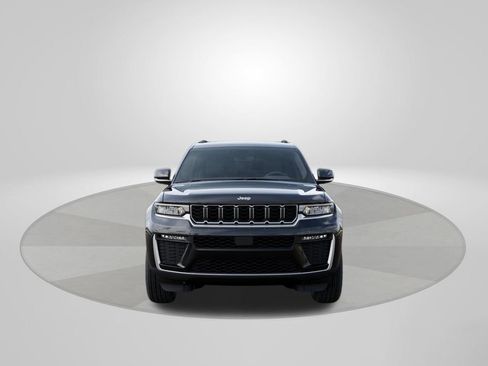 New 2026 Jeep Grand Cherokee L Limited RWD image 6