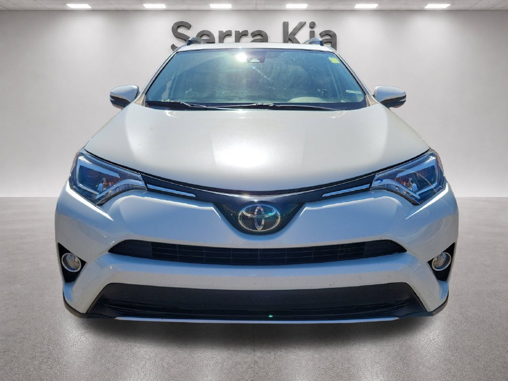 Used 2018 Toyota RAV4 Limited FWD image 9