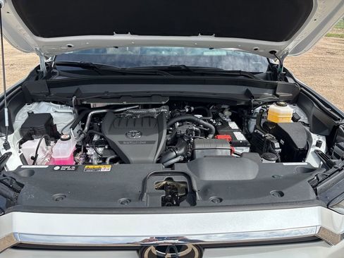 New 2026 Toyota Grand Highlander Platinum image 42