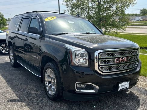 Used 2019 GMC Yukon XL SLT w/ Open Road Package AWD/4WD image 1