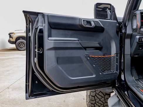 Used 2025 Ford Bronco Raptor AWD/4WD image 37