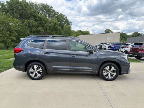 Certified 2023 Subaru Ascent Premium w/ Convenience Package AWD/4WD image 7