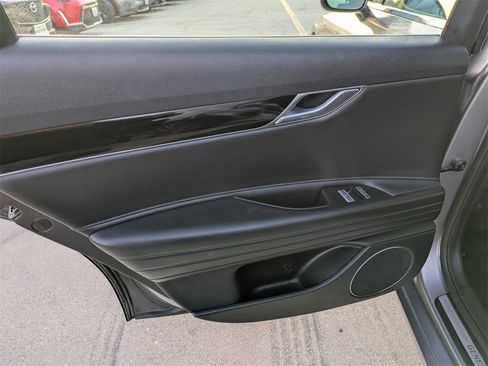 Used 2023 Genesis G80 2.5T image 27