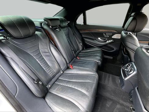 Used 2014 Mercedes-Benz S 550 Sedan image 17