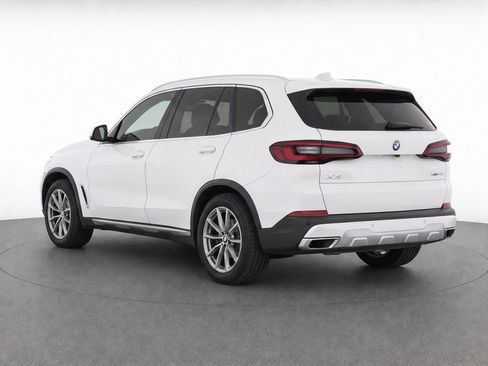 Used 2019 BMW X5 xDrive40i w/ Convenience Package AWD/4WD image 3