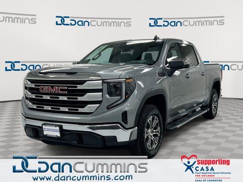 Used 2025 GMC Sierra 1500 SLE image 1