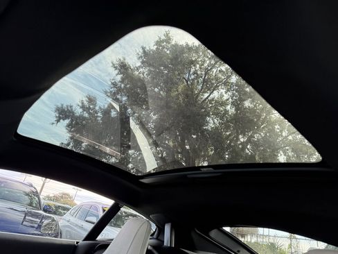 Used 2018 Jaguar F-TYPE Coupe image 17