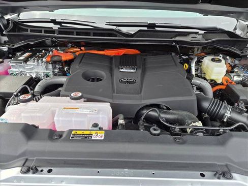 New 2026 Toyota Tundra Limited AWD/4WD image 16