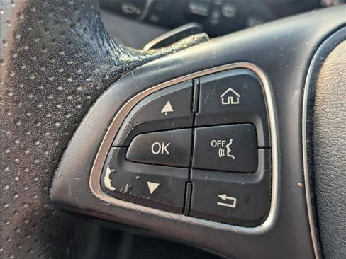 Used 2018 Mercedes-Benz GLC 300 image 9