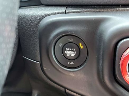 Used 2021 Jeep Gladiator Mojave AWD/4WD image 32