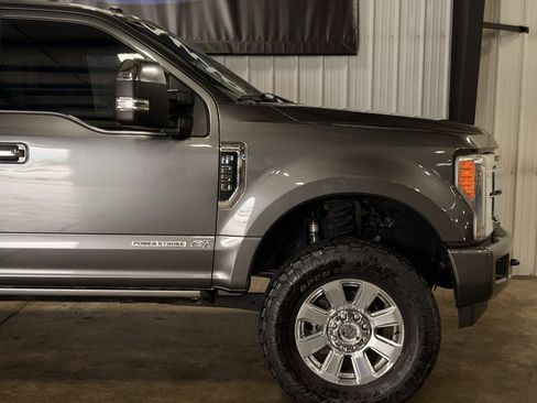Used 2017 Ford F250 Platinum w/ Platinum Ultimate Package AWD/4WD image 21