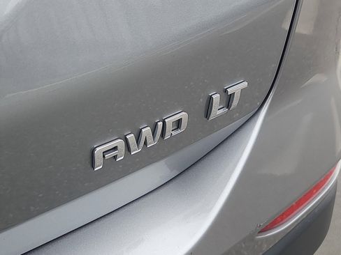 Used 2023 Chevrolet Equinox LT image 5