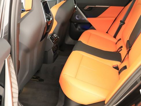 Used 2026 BMW M5 Touring AWD/4WD image 36