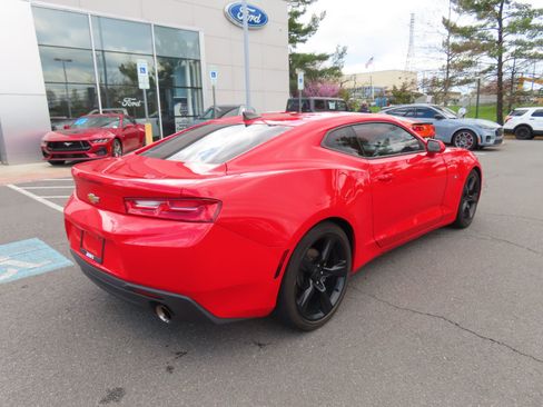 Used 2018 Chevrolet Camaro LT image 5