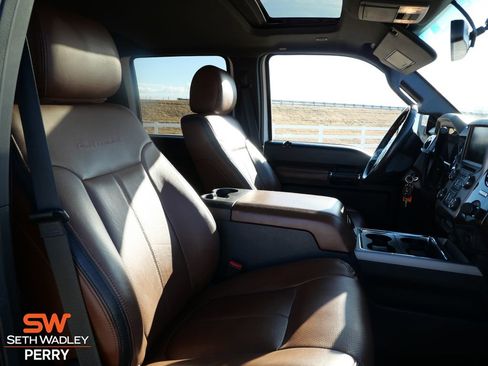 Used 2016 Ford F450 Platinum image 19