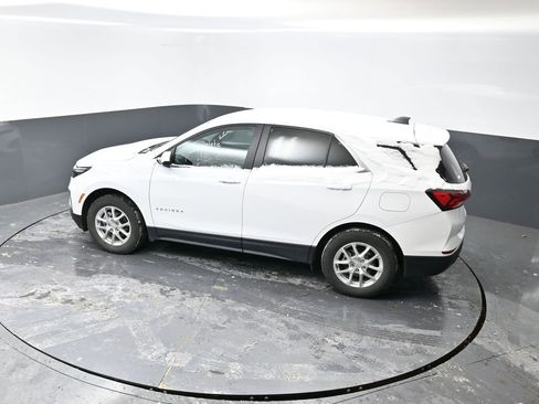Used 2024 Chevrolet Equinox LT image 19