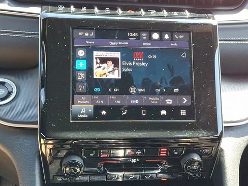 Certified 2023 Jeep Grand Cherokee Altitude image 16