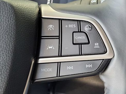 Used 2026 Toyota Grand Highlander AWD Hybrid image 25