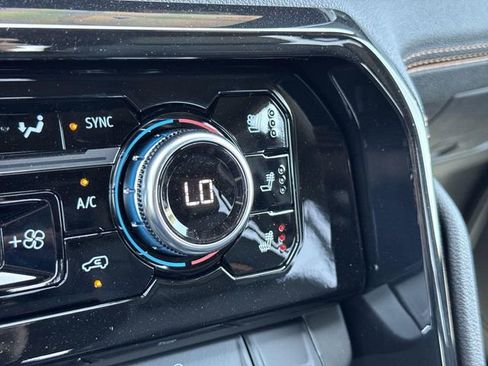 New 2026 GMC Sierra 2500 AT4 w/ AT4 Premium Plus Package AWD/4WD image 17