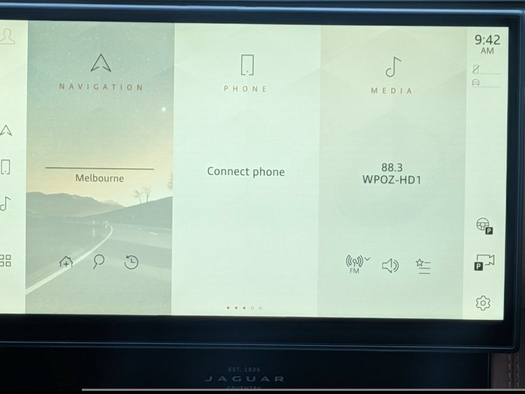 Certified 2026 Jaguar F-PACE R-Dynamic S AWD/4WD image 19