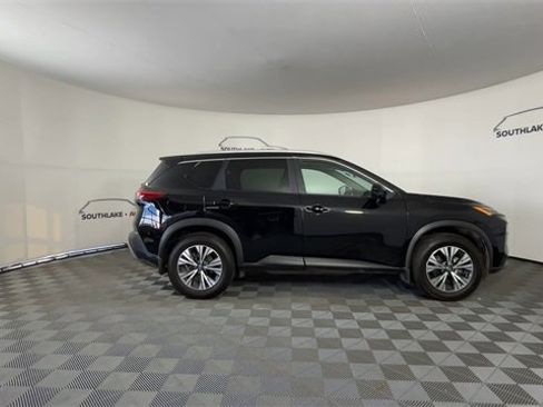 Used 2023 Nissan Rogue SV w/ SV Premium Package image 9