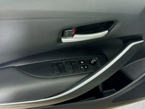Used 2022 Toyota Corolla SE image 12