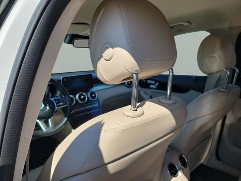 Used 2022 Mercedes-Benz GLC 300 image 7