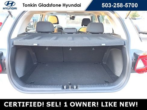 Certified 2025 Hyundai Venue SEL image 23
