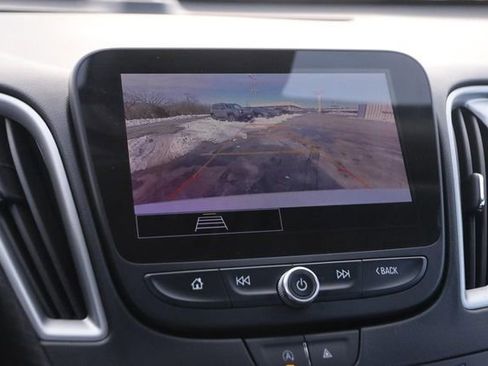 Used 2024 Chevrolet Malibu LT image 17