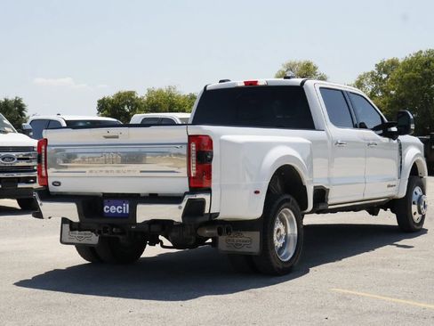 Used 2025 Ford F450 King Ranch w/ Chrome Package AWD/4WD image 30