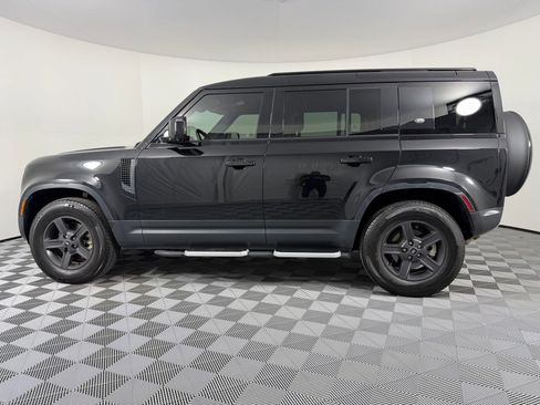 Used 2023 Land Rover Defender 110 S image 2